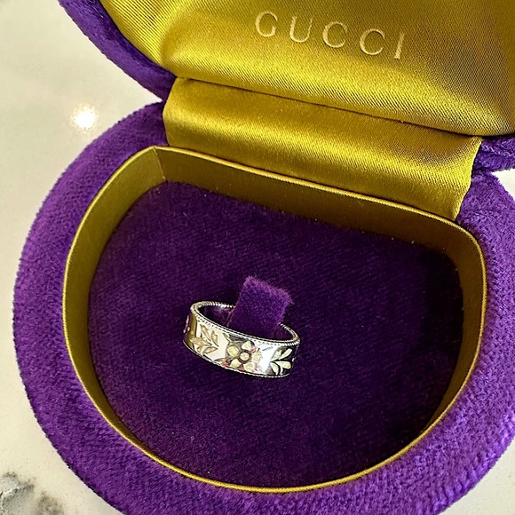 Gucci Icon Blooms Ring 18kt White Gold - Picture 4 of 11